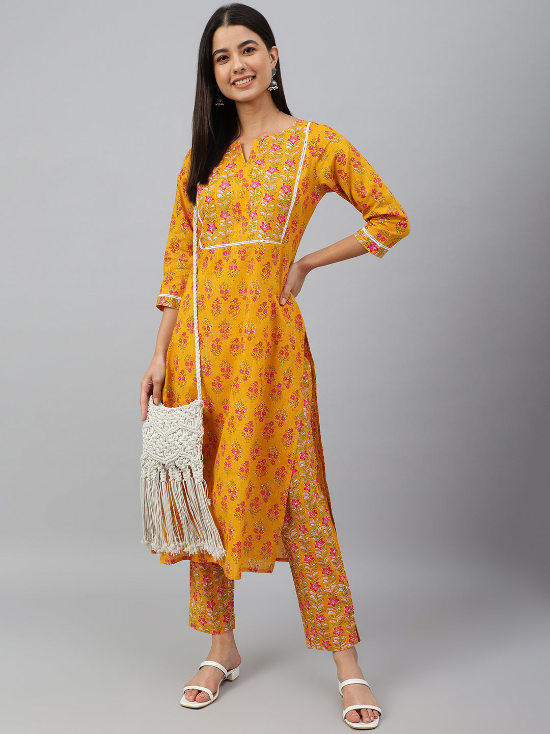 Janasya Women's Mustard Cotton Floral Print Kurta With Pant