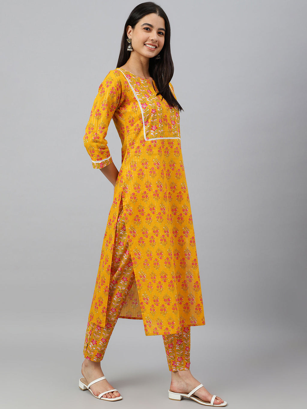 Janasya Women's Mustard Cotton Floral Print Kurta With Pant