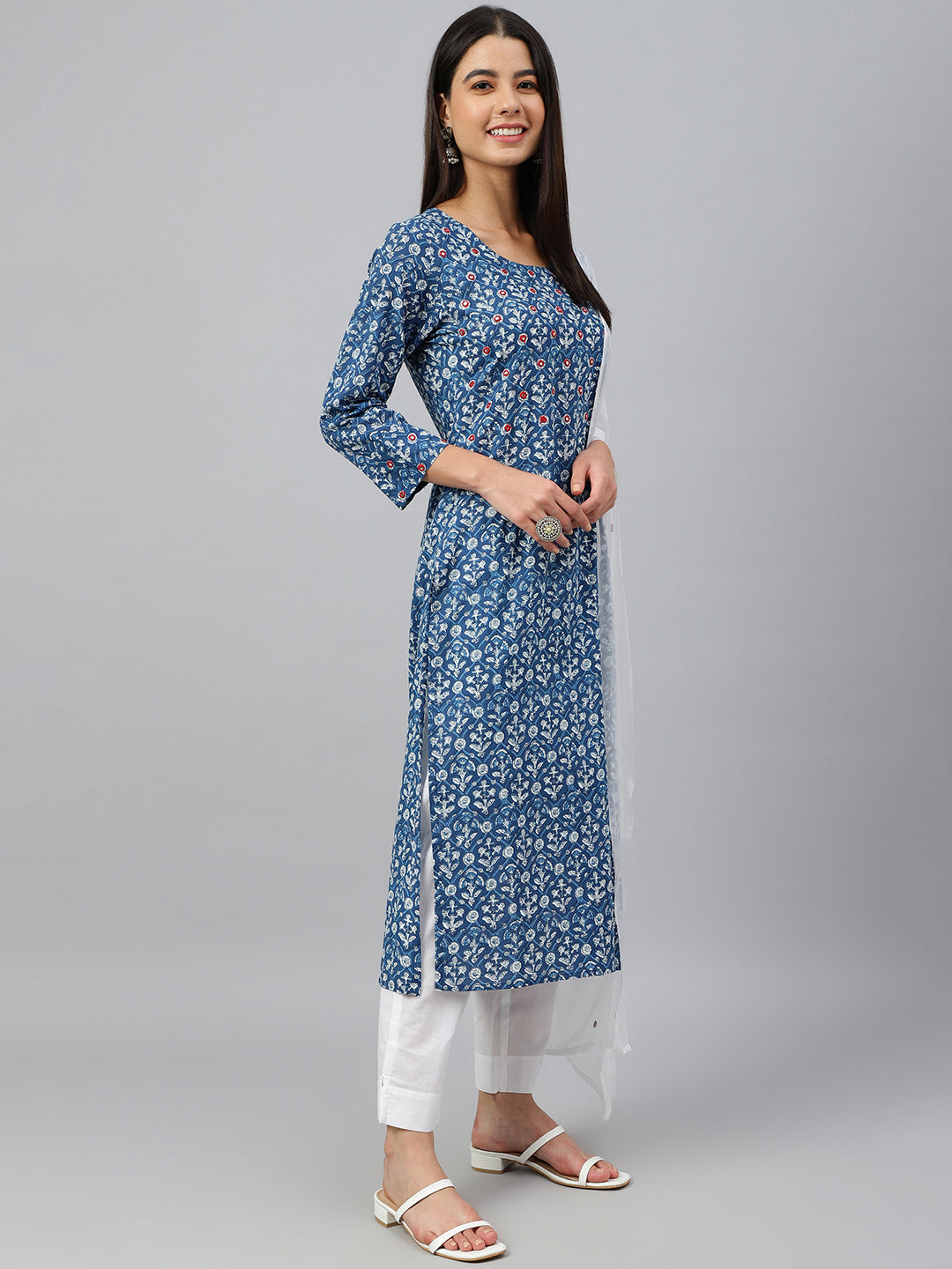 Janasya Women's Navy Blue Cotton Floral Print Kurta With Pant And Dupatta