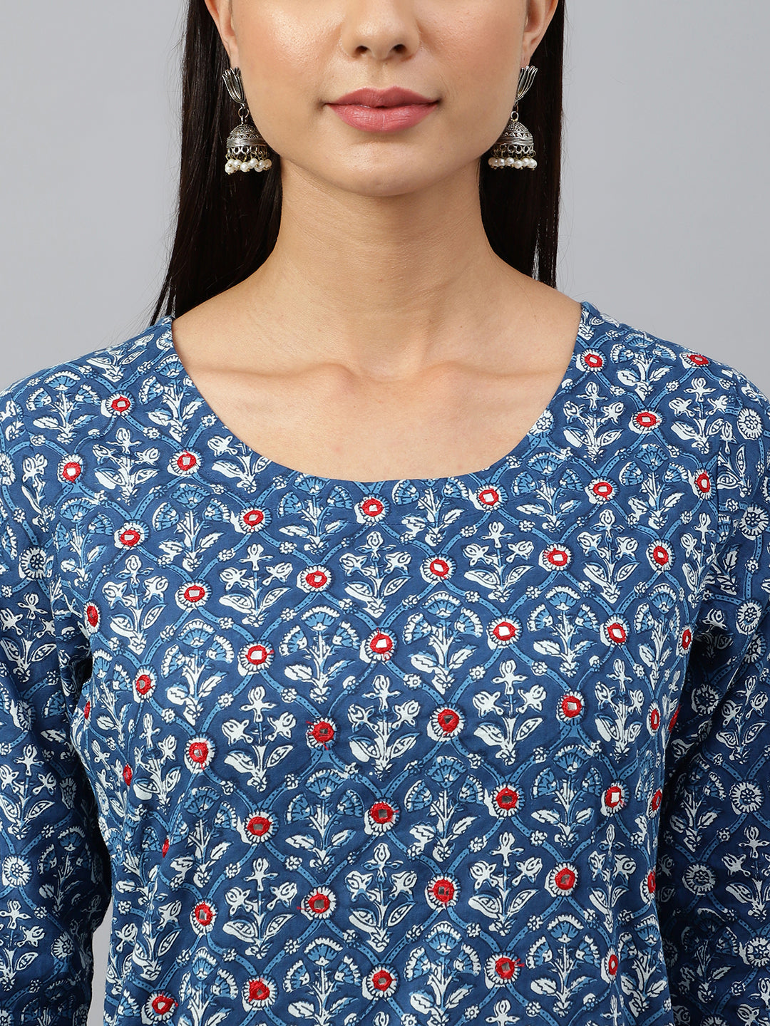 Janasya Women's Navy Blue Cotton Floral Print Kurta With Pant And Dupatta