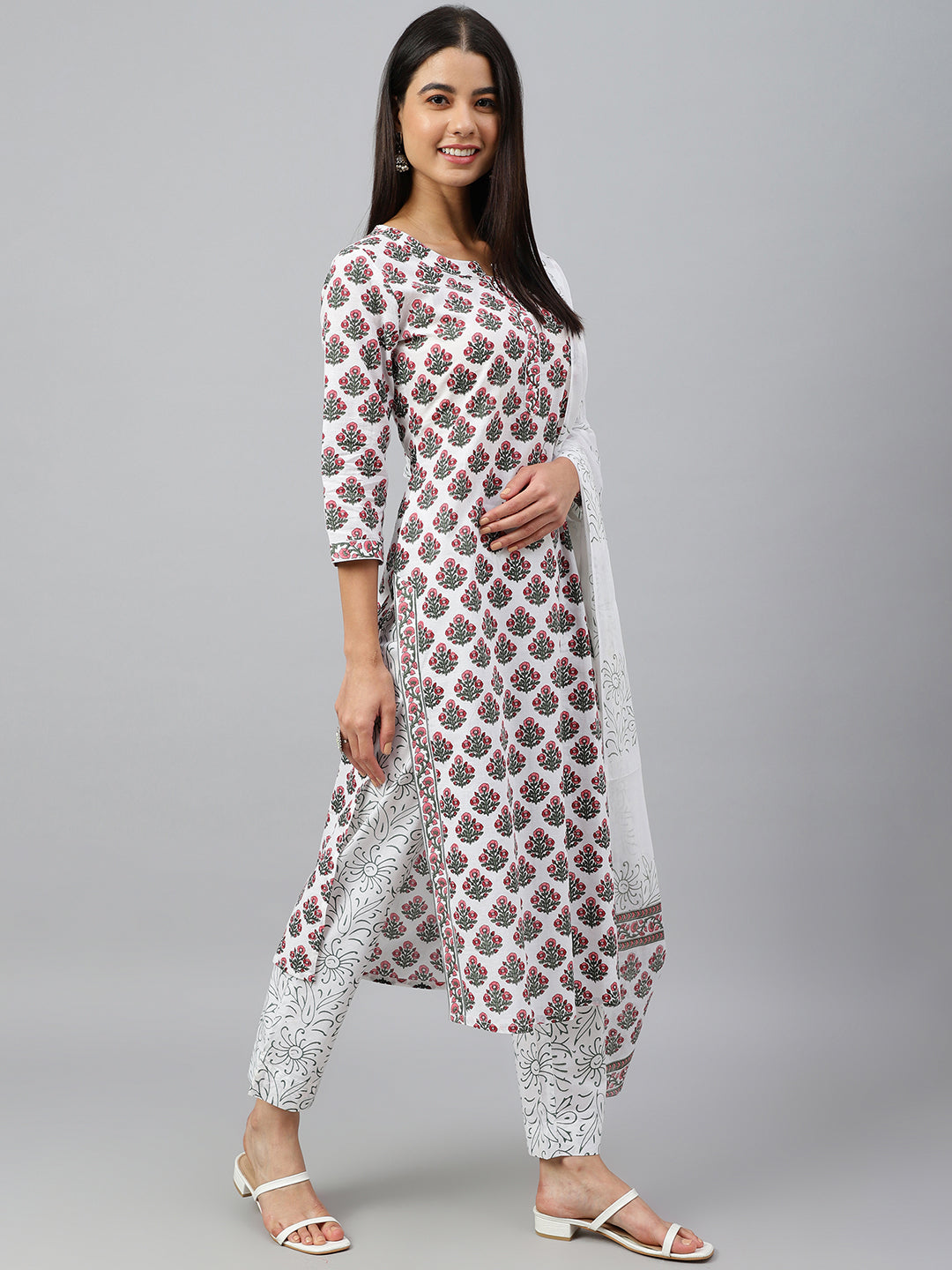 Janasya Women's White Cotton Floral Block Print Kurta With Pant And Dupatta