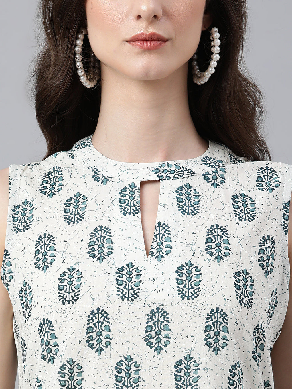 Janasya Women's White Cotton Floral Print Kurta With Pant And Dupatta