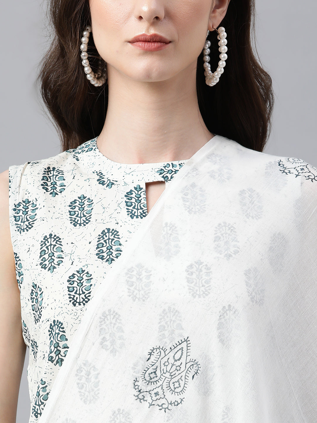 Janasya Women's White Cotton Floral Print Kurta With Pant And Dupatta
