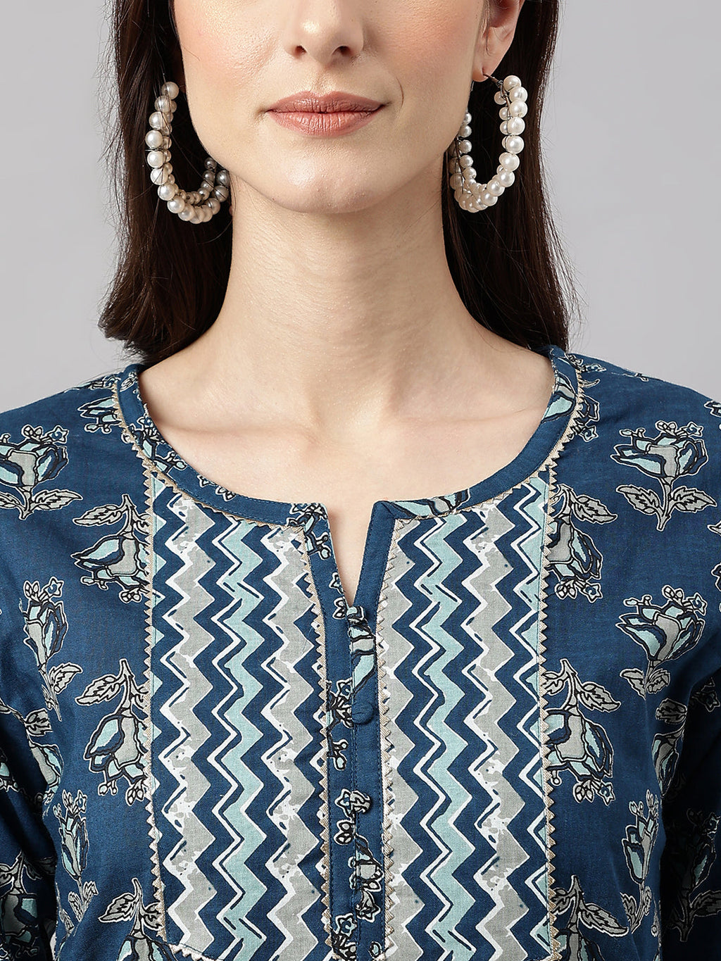 Janasya Women's Blue Cotton Floral Printed Straight Casual Kurta Set