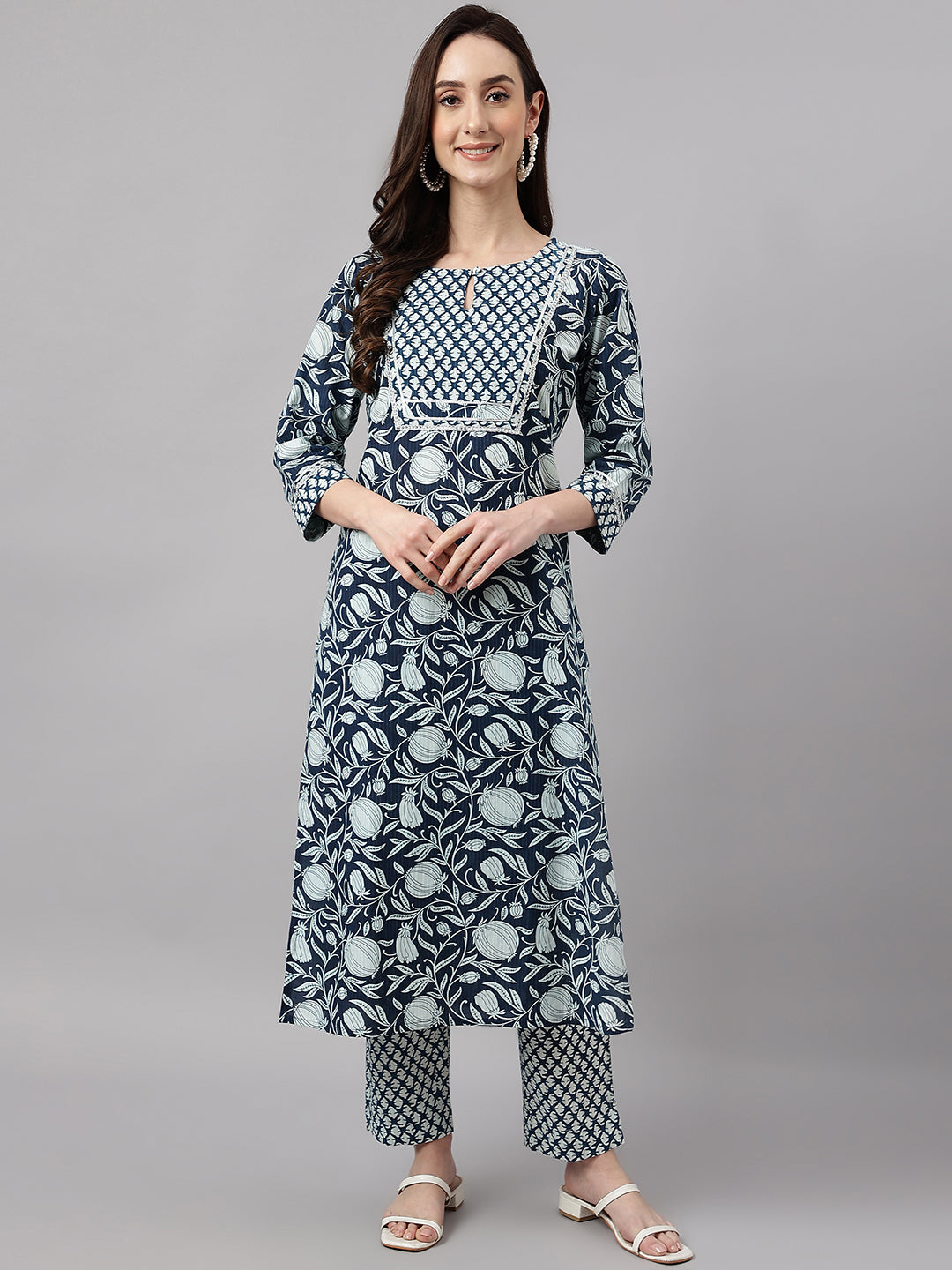 Janasya Women's Navy Blue Cotton Botanical Printed Straight Casual Kurta Set
