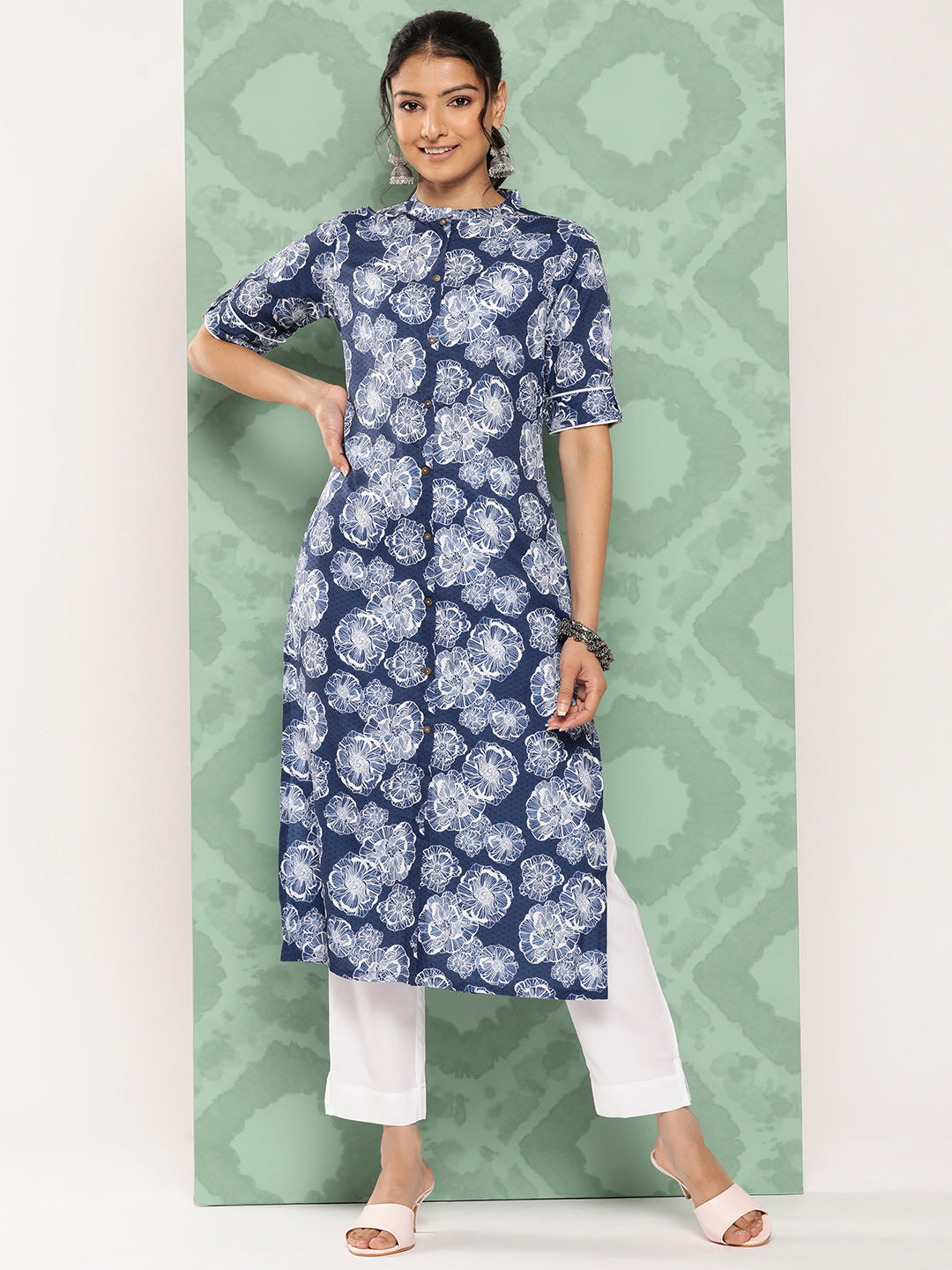 Janasya Women's Blue Crepe Digital Printed Straight Festive Kurta Set