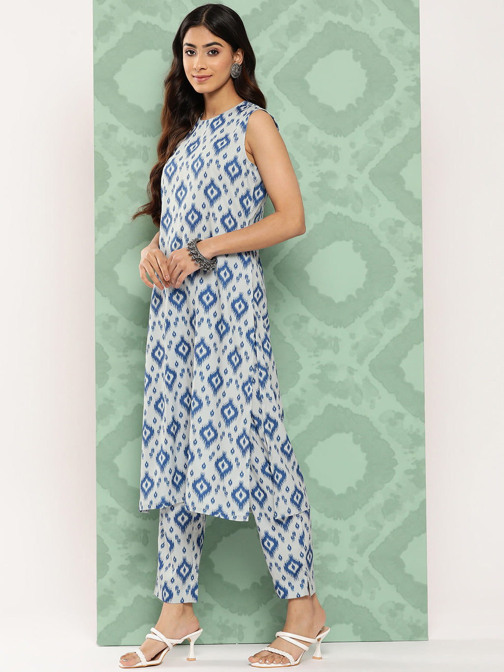 Janasya Women's Grey Crepe Digital Printed Straight Casual Kurta Set