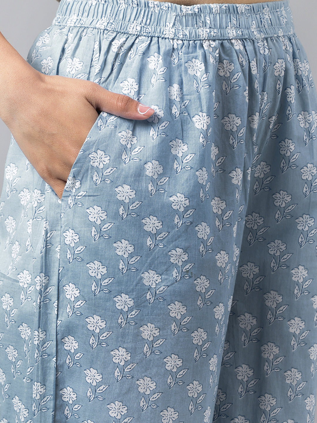 Janasya Women's Light Blue Cotton Floral Printed Straight Casual Kurta Set