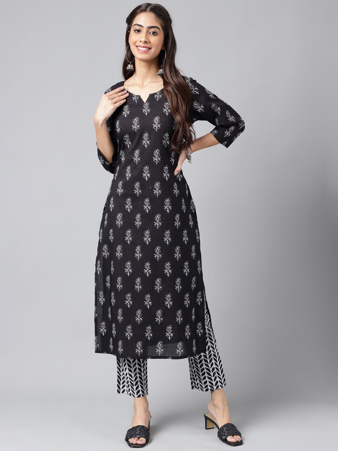 Janasya Women's Black Cotton Paisley Printed Straight Casual Kurta Set