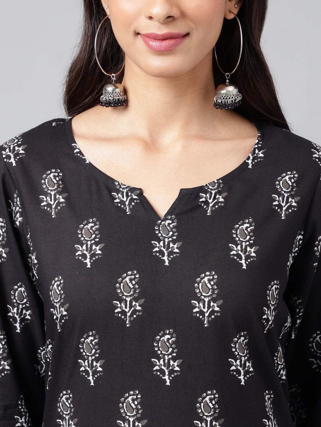 Janasya Women's Black Cotton Paisley Printed Straight Casual Kurta Set
