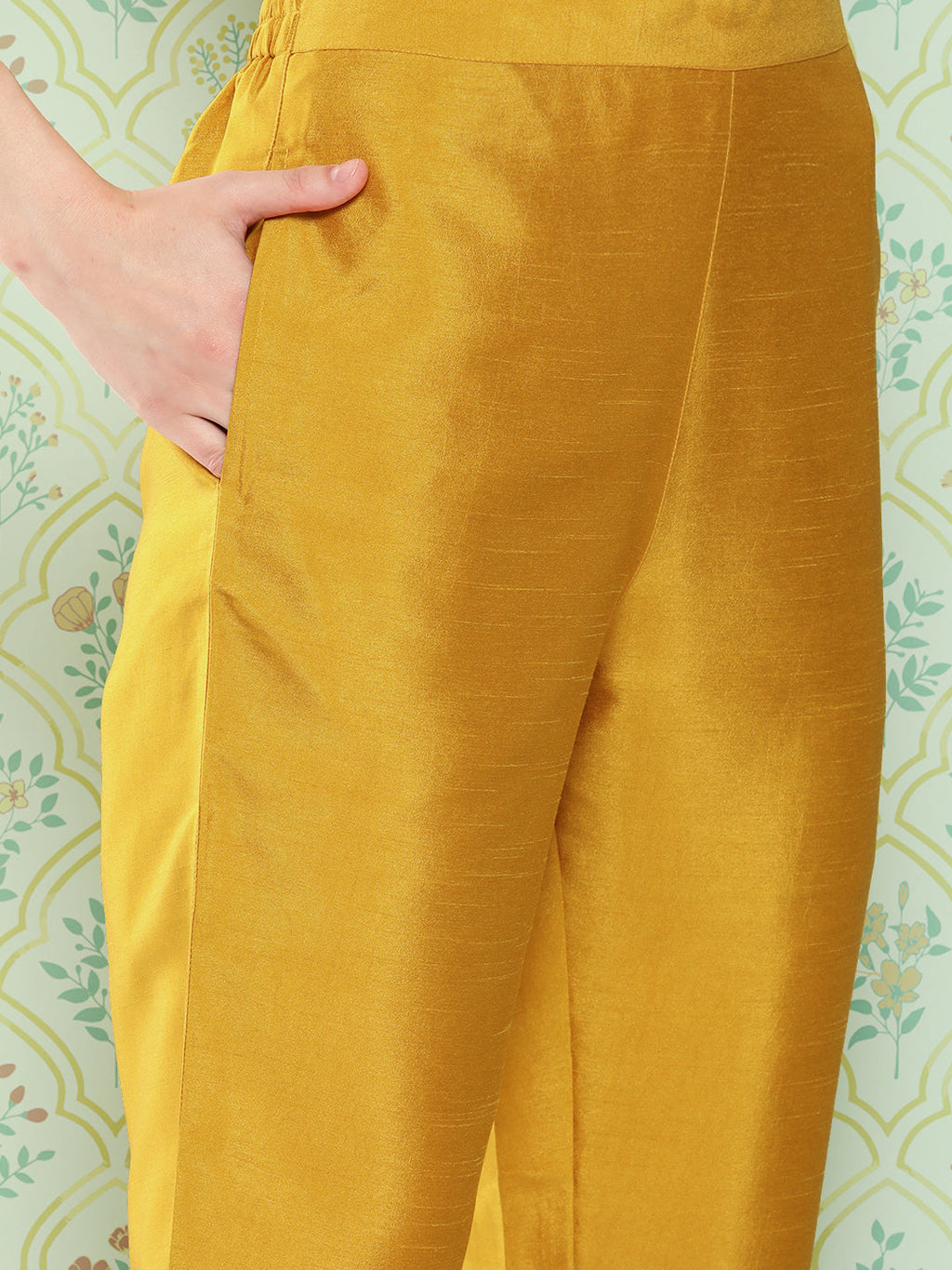 Janasya Women's Mustard Crepe Silk Solid Straight Festive Kurta Set