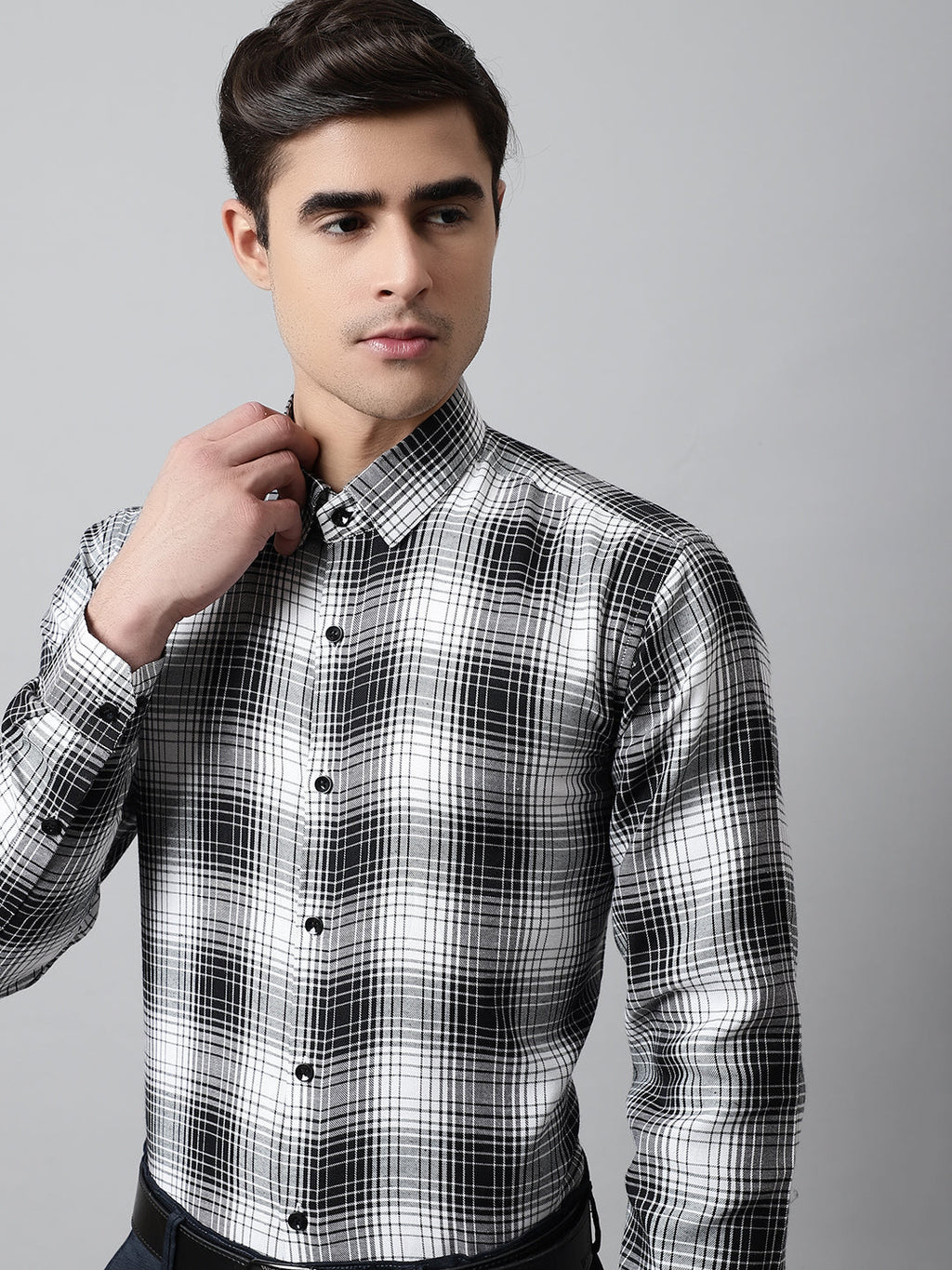 Jainish Men's Black Checks Regular Fit Cotton Formal Shirt