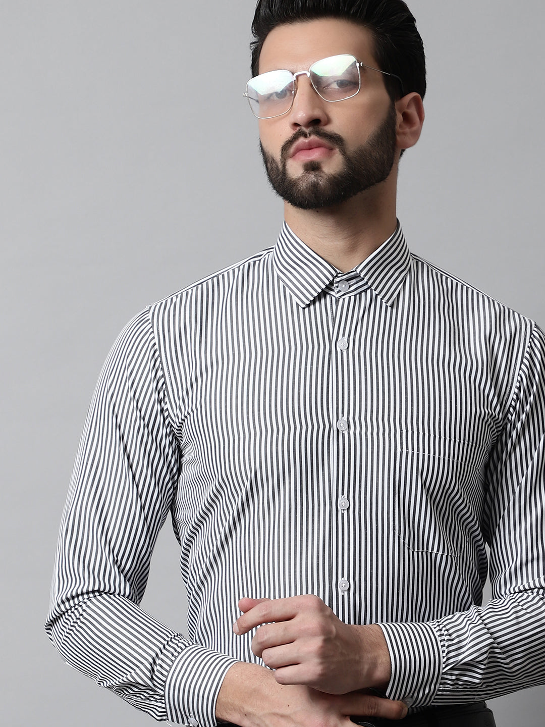 Jainish Men's Black & White Regular Fit Striped Formal Shirt
