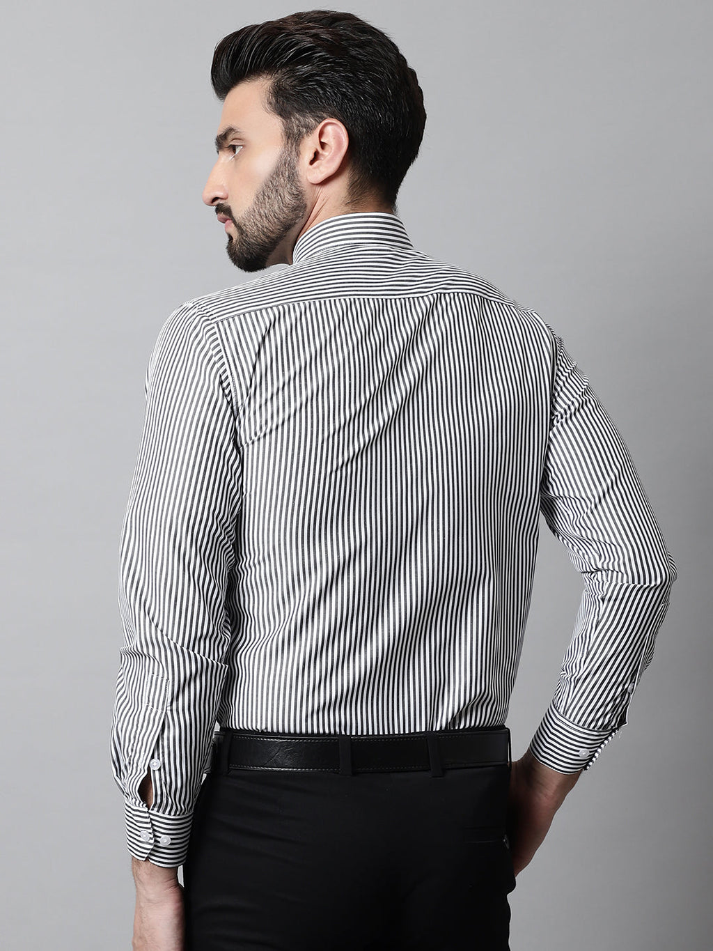 Jainish Men's Black & White Regular Fit Striped Formal Shirt