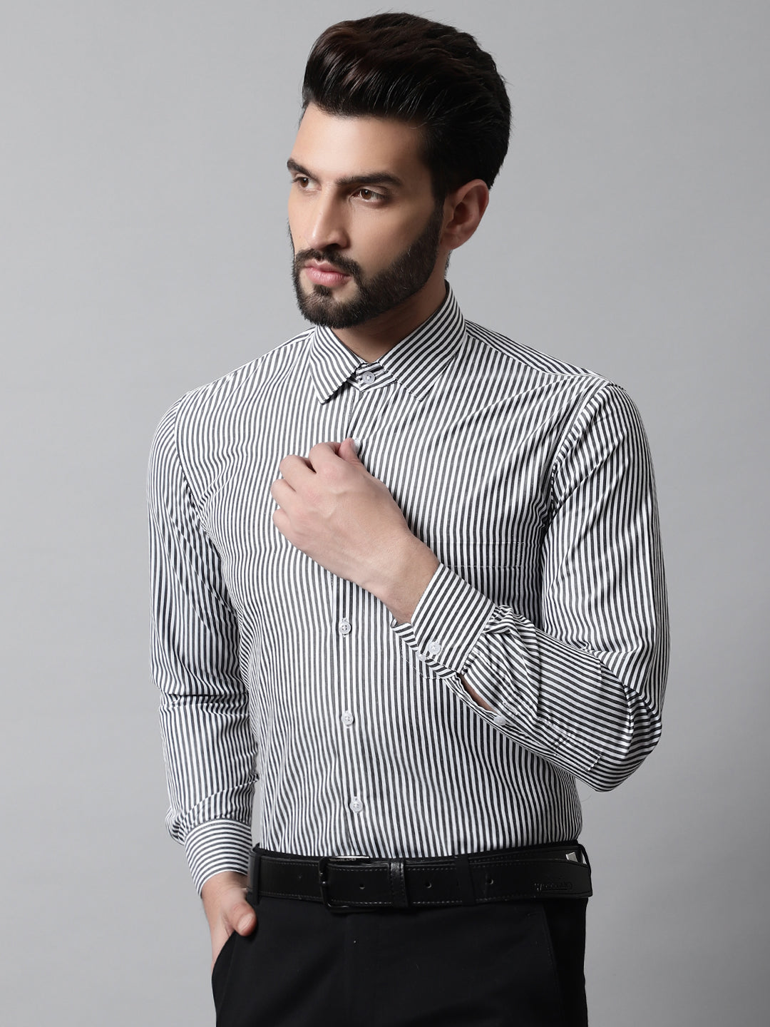 Jainish Men's Black & White Regular Fit Striped Formal Shirt