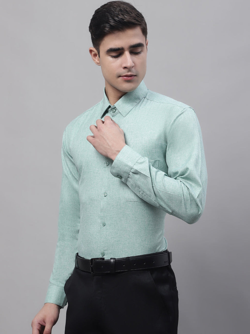 Jainish Men's Green Cotton Solid Formal Shirt