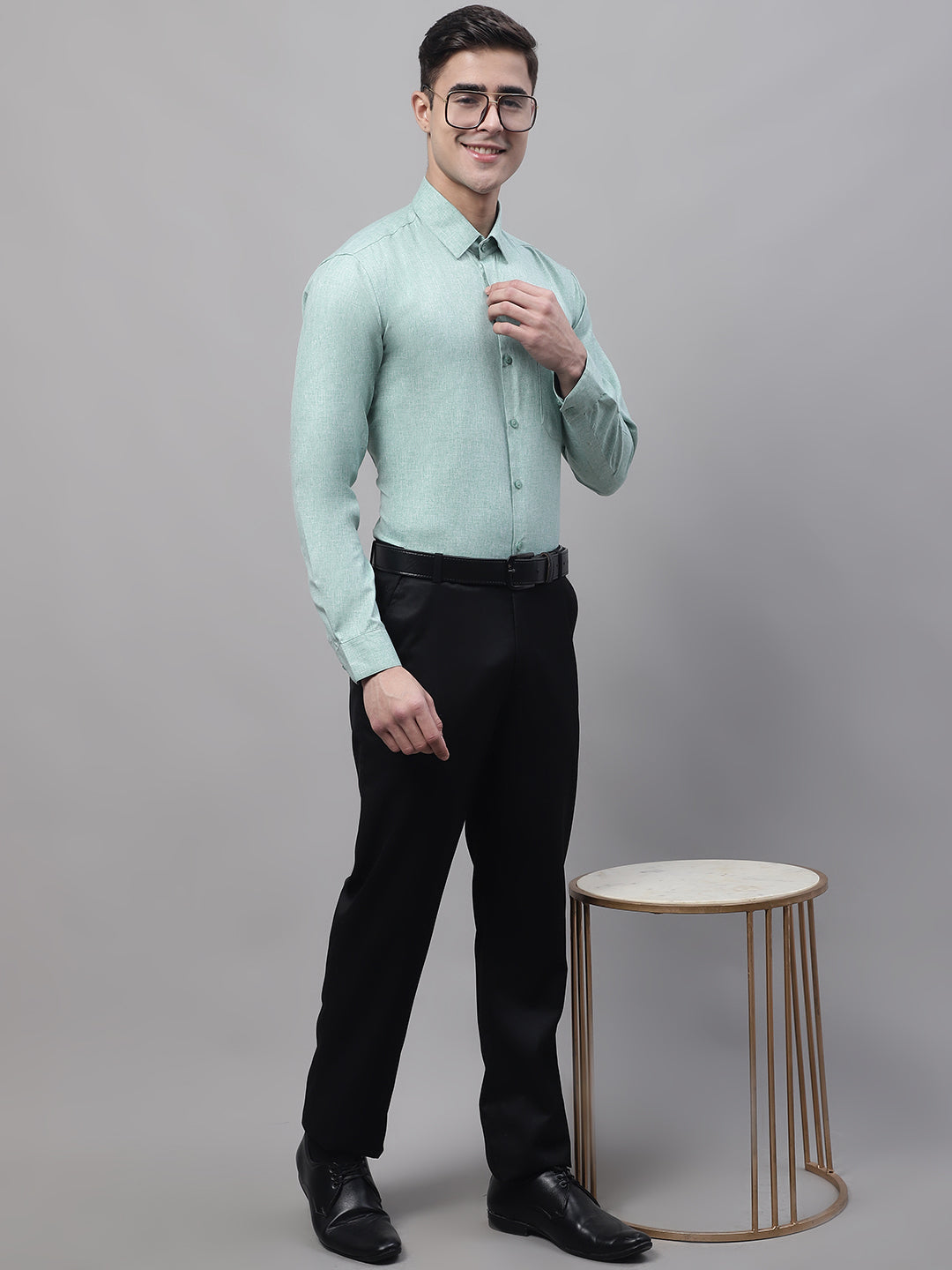Jainish Men's Green Cotton Solid Formal Shirt