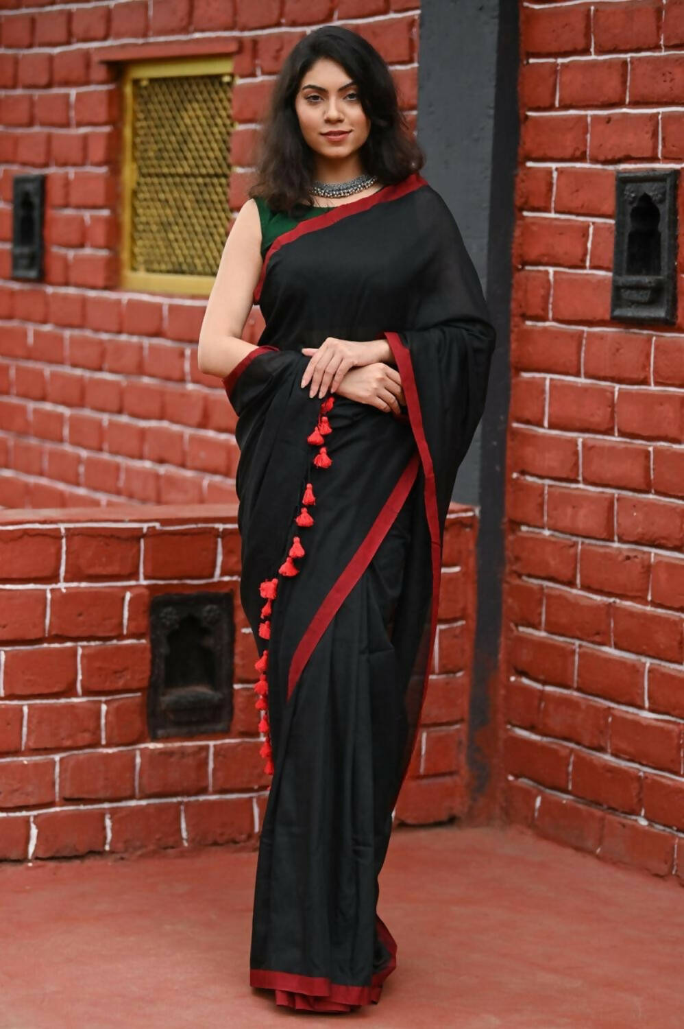 Very Much Indian Pure Cotton Handloom Saree With Intricate Border - Black