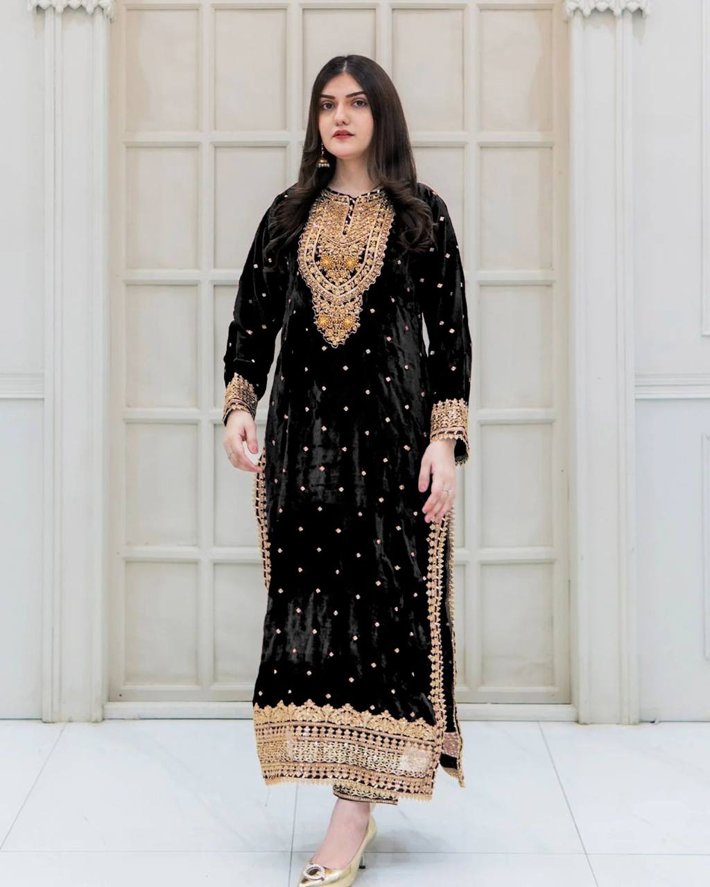 Prazu Fashion Black Viscose Velvet Embroidered Sequins Salwar Suit