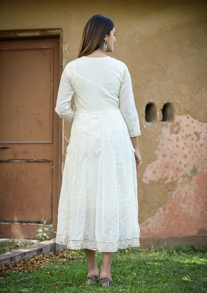 Kaajh Women's White Floral Embroidered Cotton Ethnic Dress