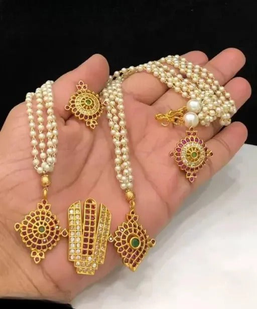 Jewel City Elegant Pendant and Pearl Earrings Set – Gold-Plated Bridal Jewelry