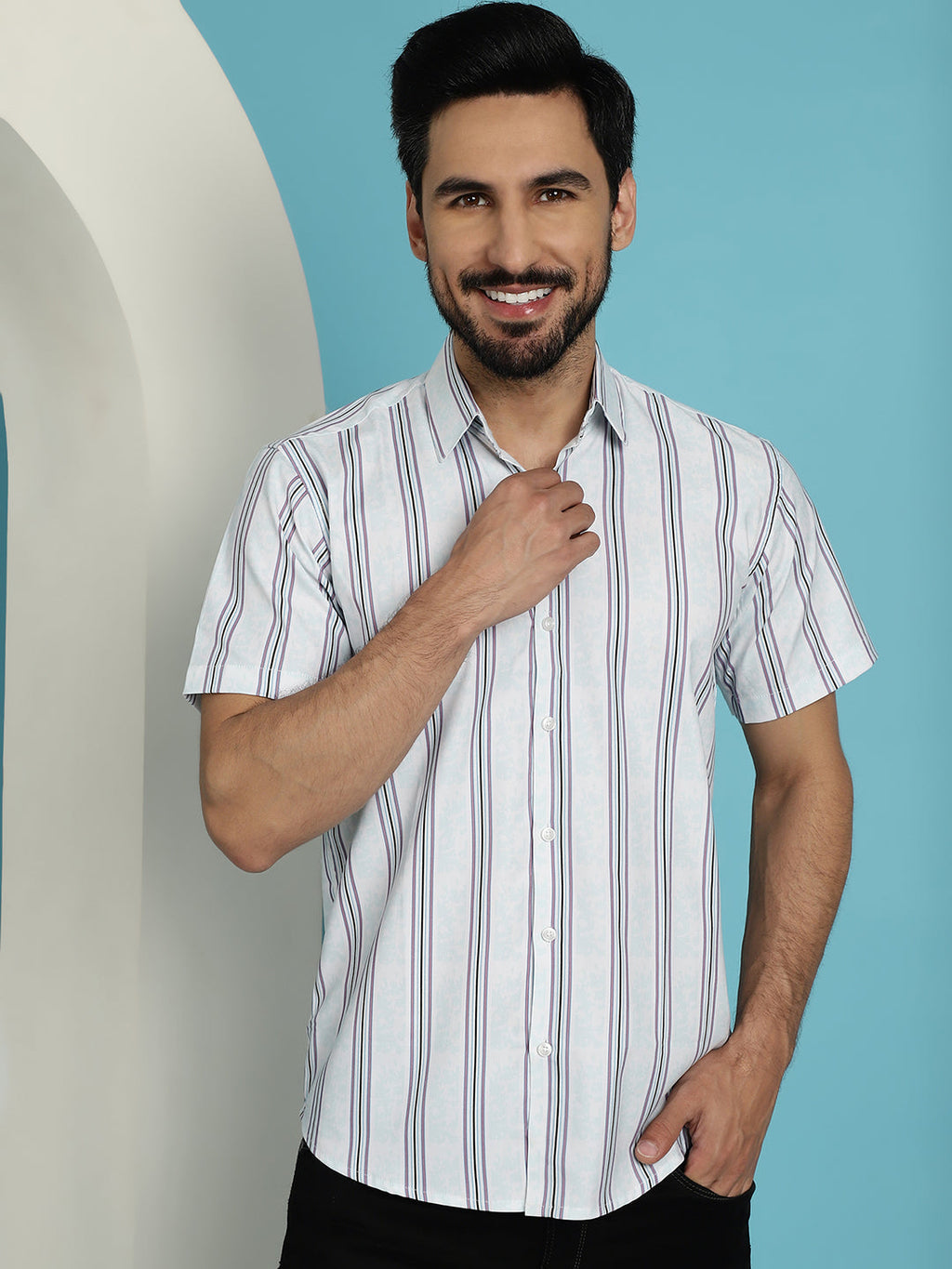 Indian Needle Men's Vertical Striped Half Sleeve Casual Shirt - Blue