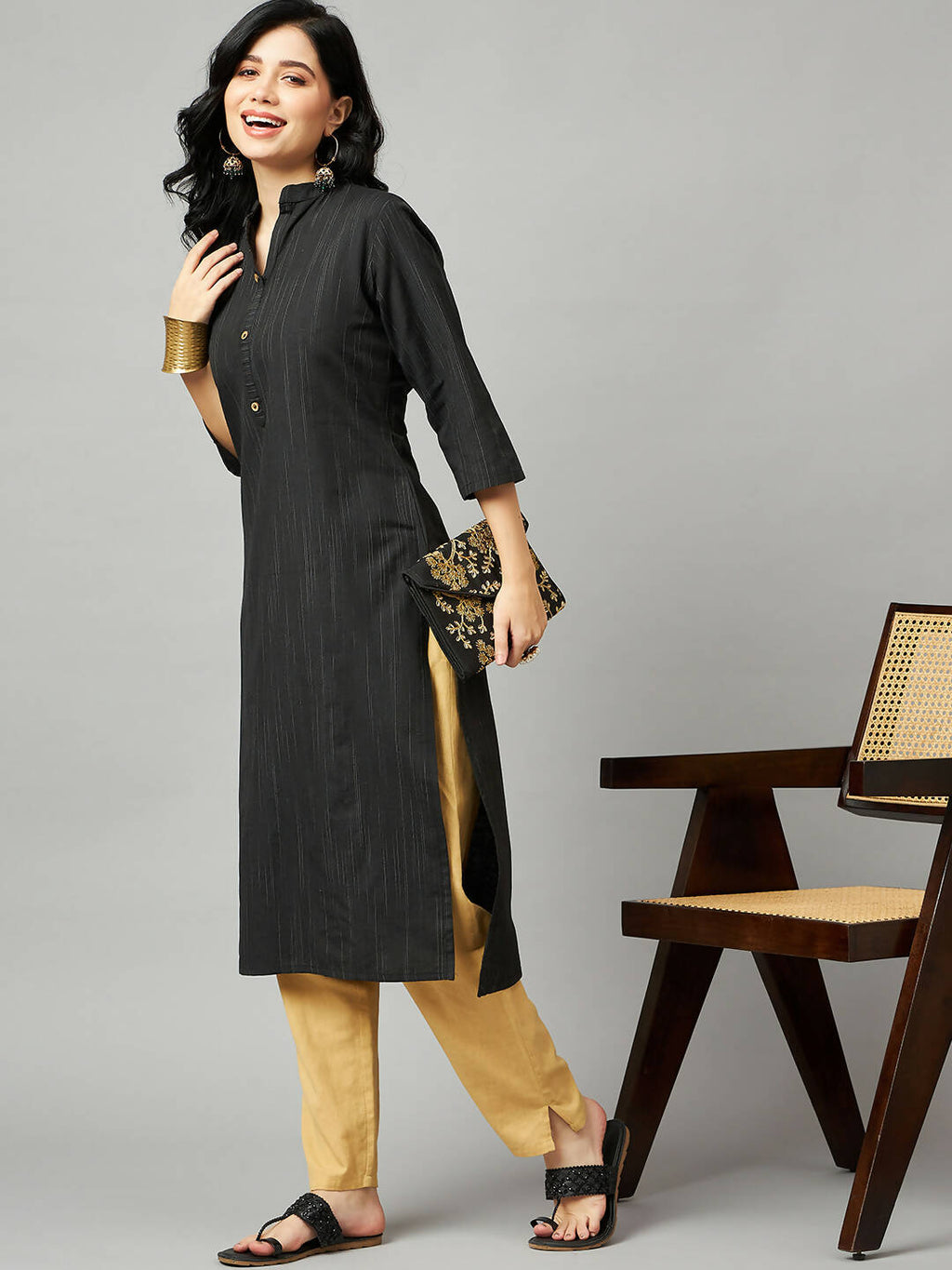Black Chanderi Silk Texture Straight Kurta - Sabella