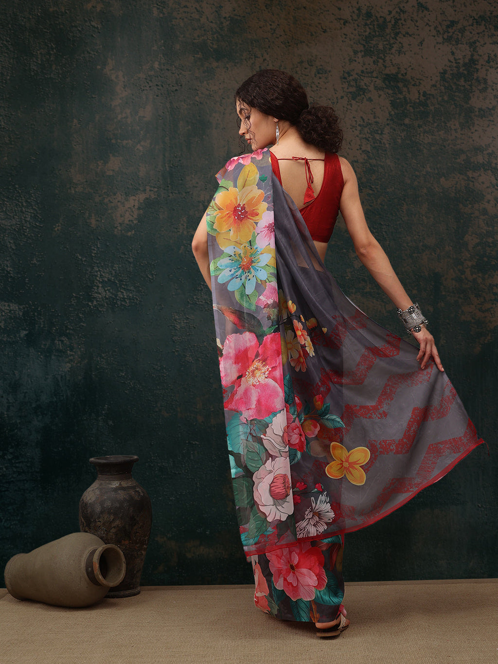 Gray Polyester Digital Print Floral Saree with Unstitched Blouse - Hiral Fashion