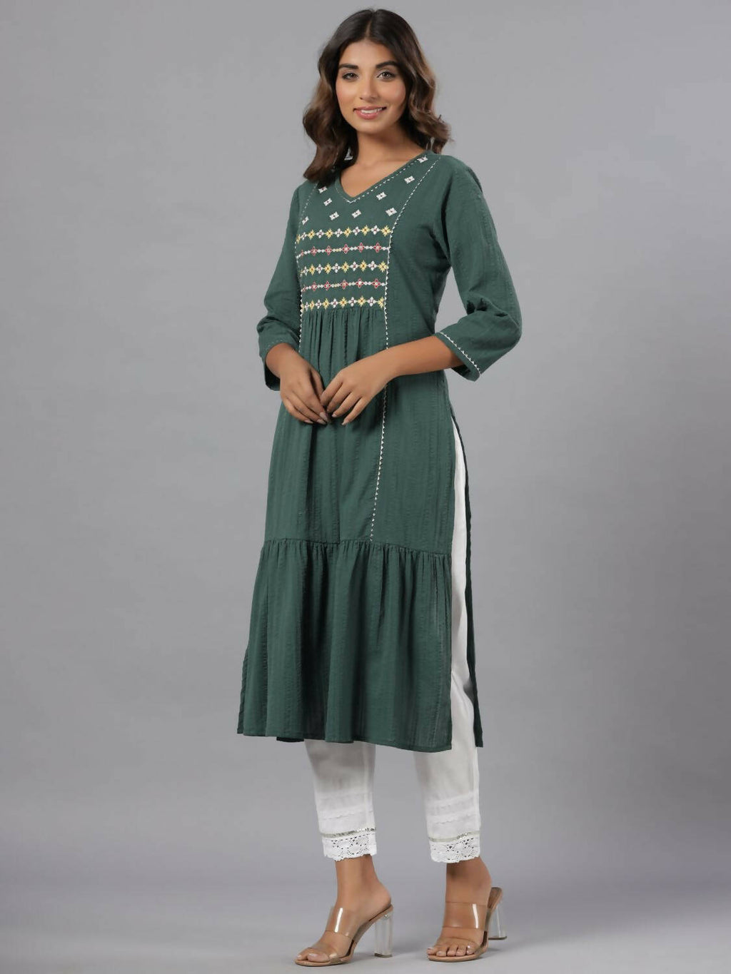 Juniper Women Green Seer Sucker Embroidered High Slit Kurta