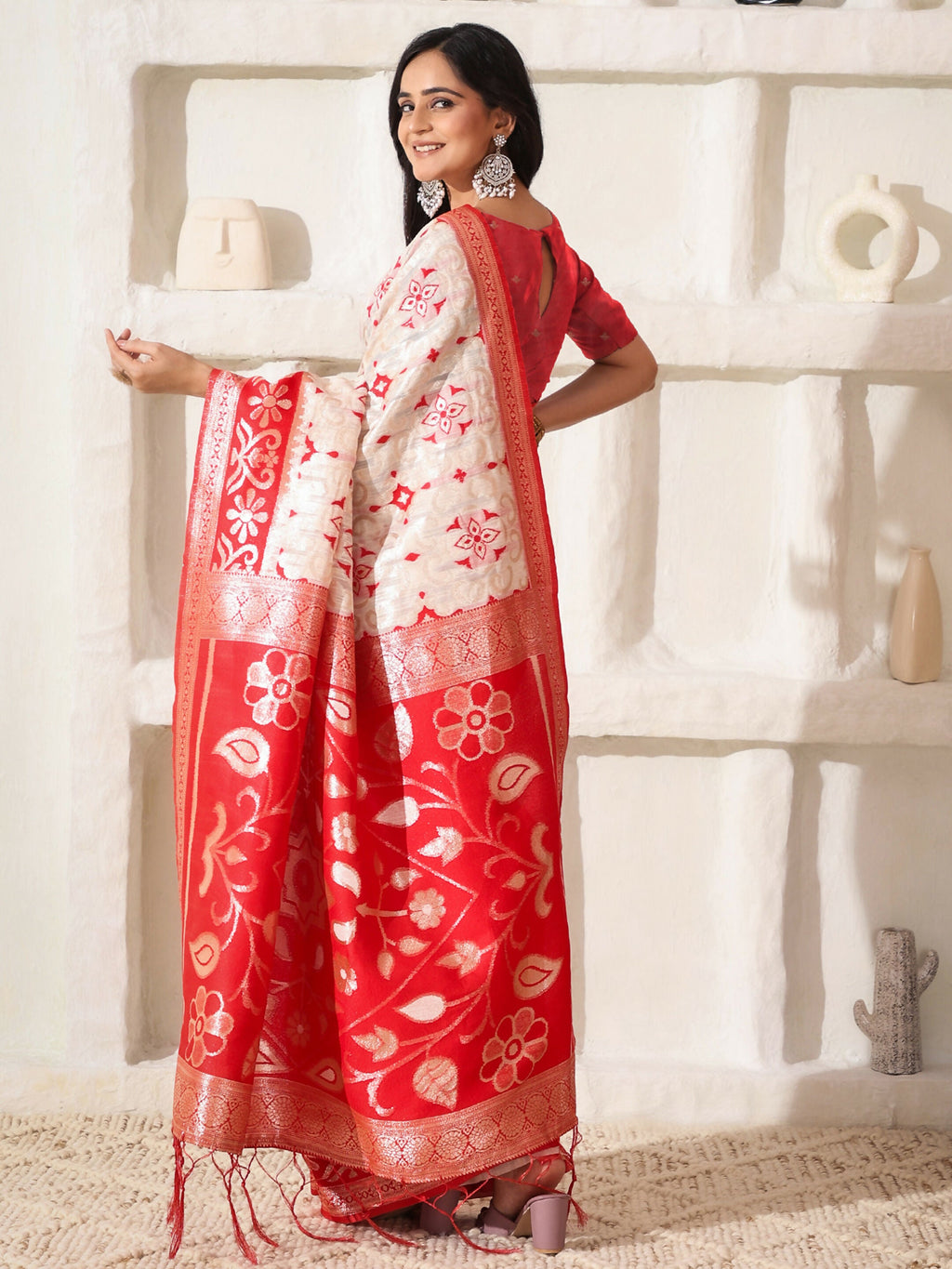 Shree Shyam Fashion Linen Cotton Red & White Saree