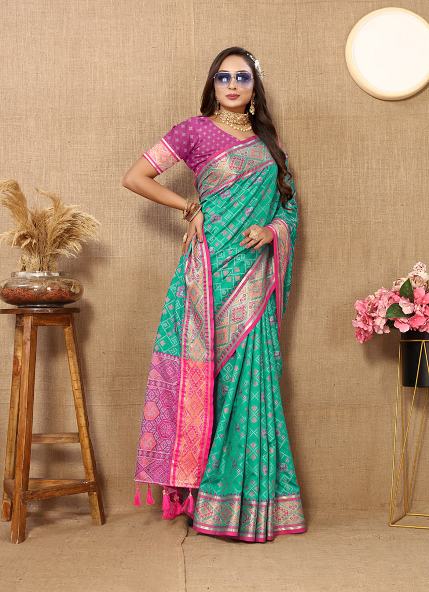 Lorenvalley Fashion Seagreen Patola Silk Woven Design with Zari Meenakari Weaving motifs Pallu Saree