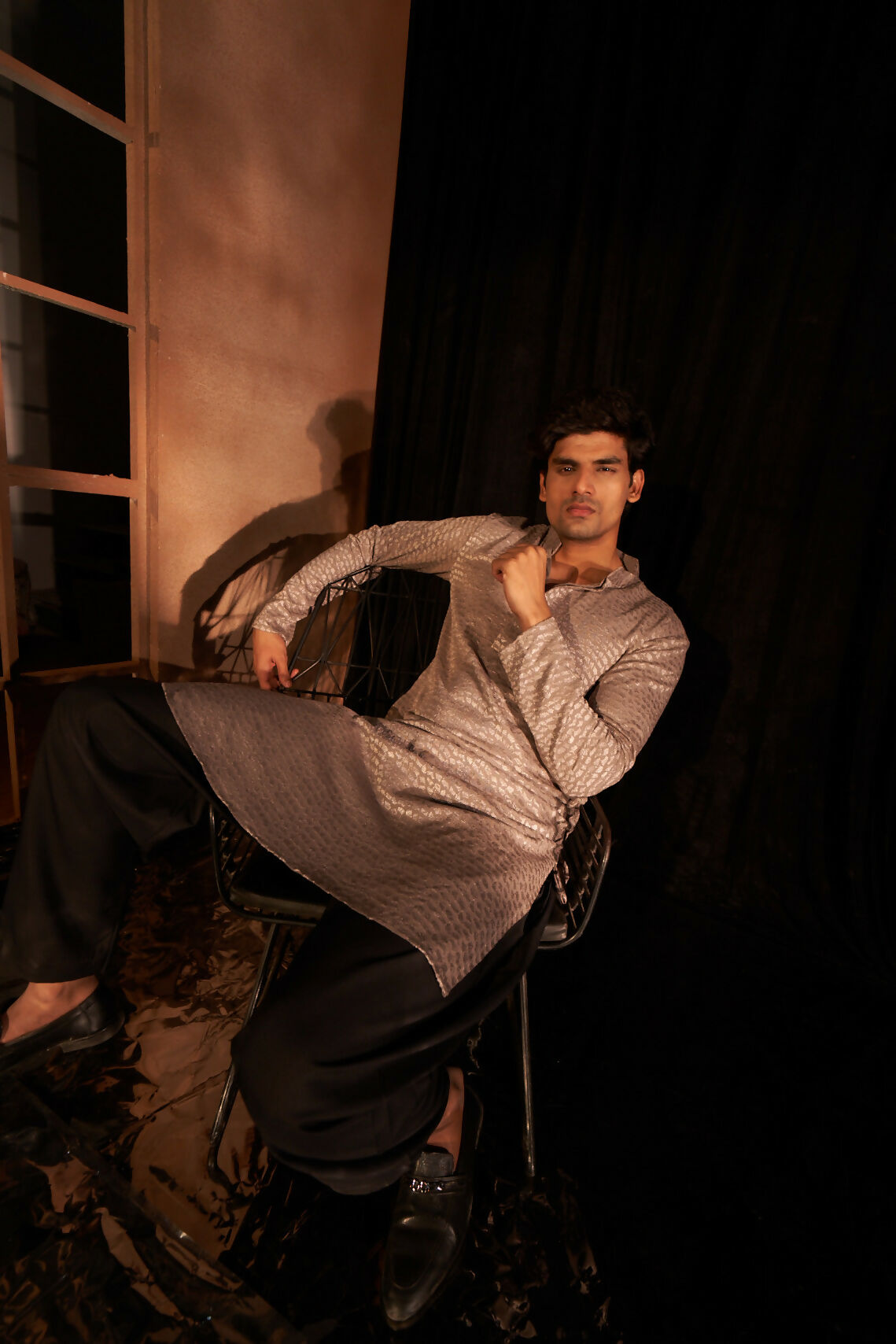 Mouve Viscose Wevon Designer Men's Kurta Set - Mahotsav