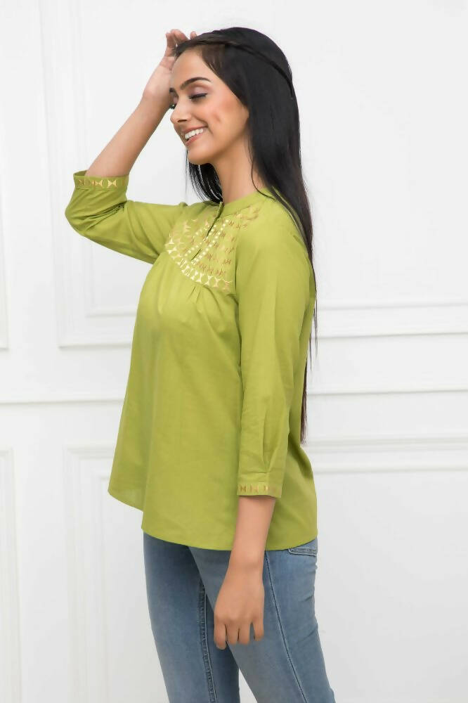 Myshka Women Green Solid Mandarin Collar Regular Sleeves Pure Cotton Top