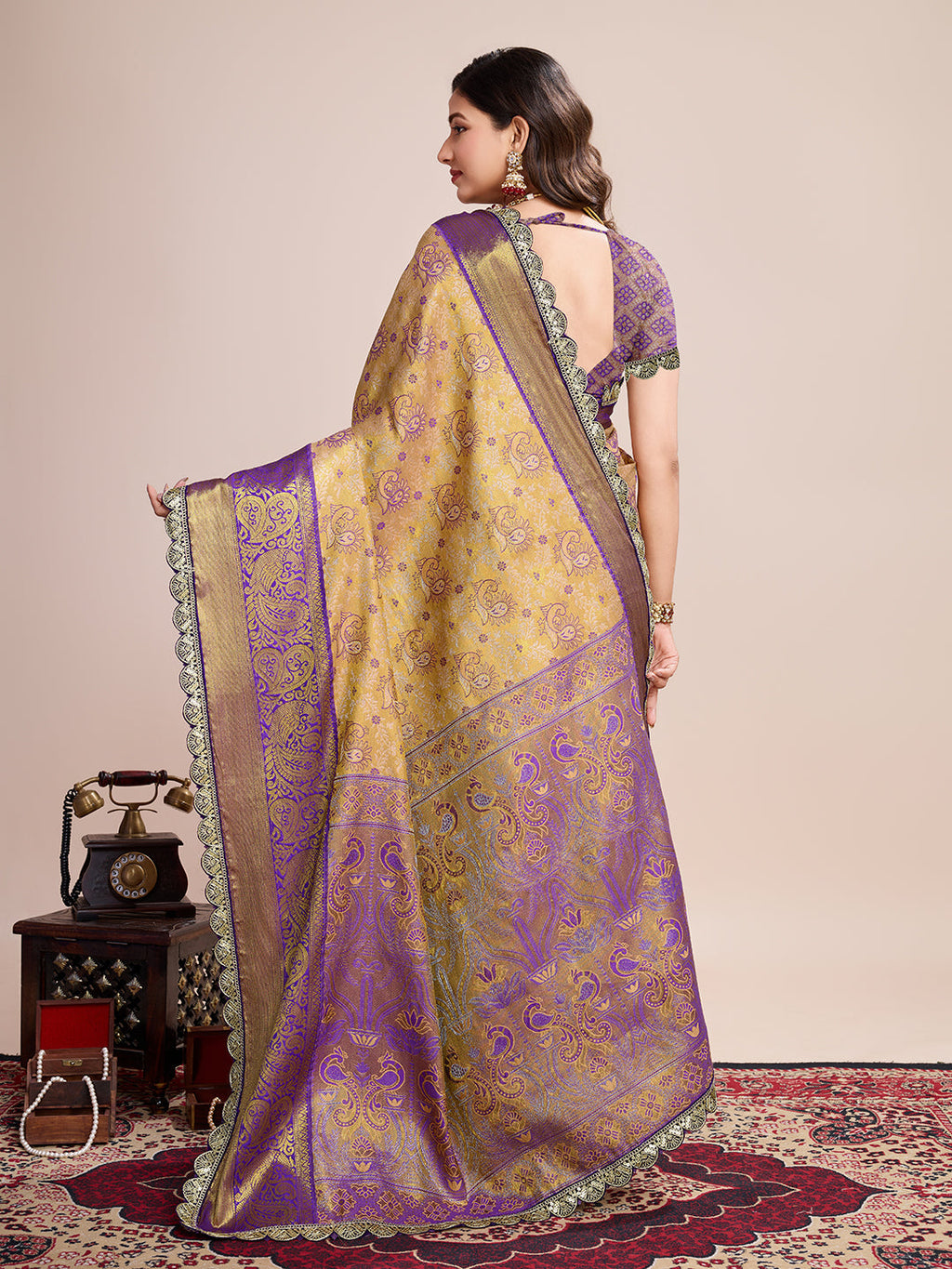 Vedant Vastram Soft Litchi Silk Kanjeevaram Silk Saree - Cream