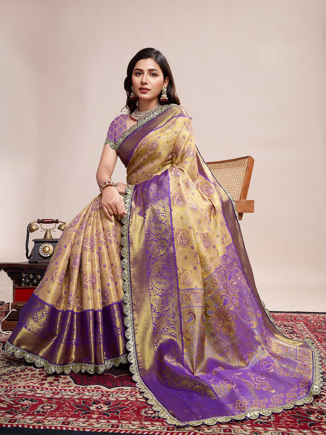 Vedant Vastram Soft Litchi Silk Kanjeevaram Silk Saree - Cream
