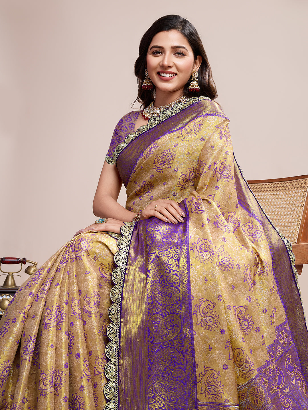 Vedant Vastram Soft Litchi Silk Kanjeevaram Silk Saree - Cream