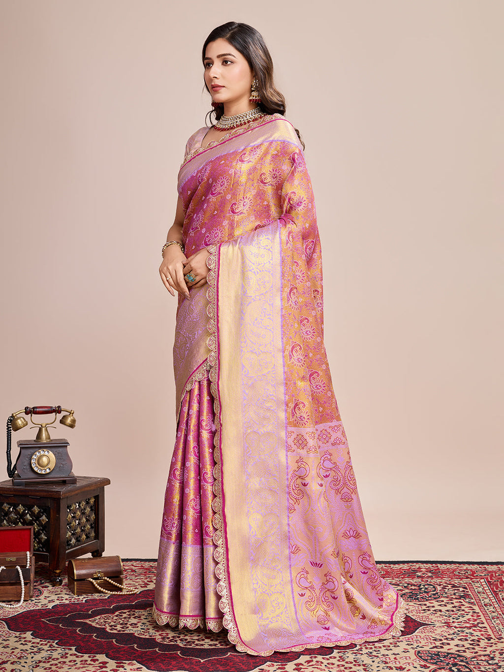 Vedant Vastram Soft Litchi Silk Kanjeevaram Silk Saree - Pink