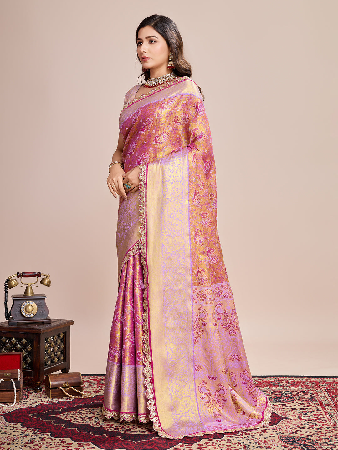 Vedant Vastram Soft Litchi Silk Kanjeevaram Silk Saree - Pink
