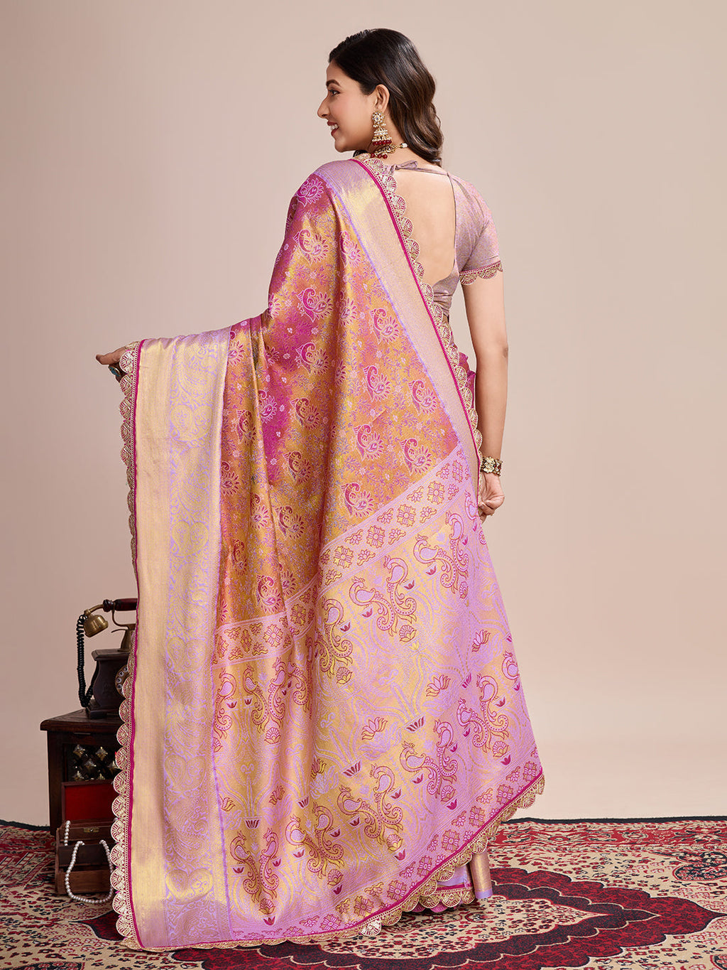Vedant Vastram Soft Litchi Silk Kanjeevaram Silk Saree - Pink