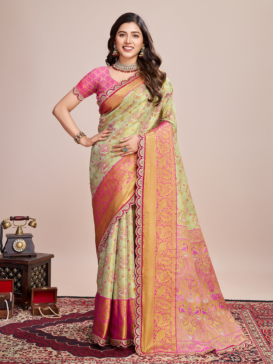 Vedant Vastram Soft Litchi Silk Kanjeevaram Silk Saree - Pista