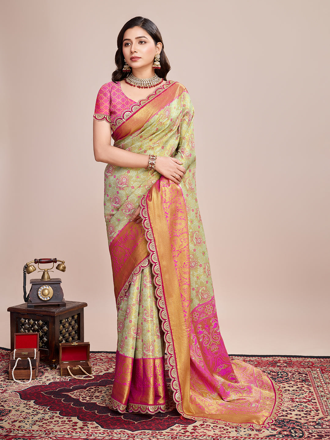 Vedant Vastram Soft Litchi Silk Kanjeevaram Silk Saree - Pista