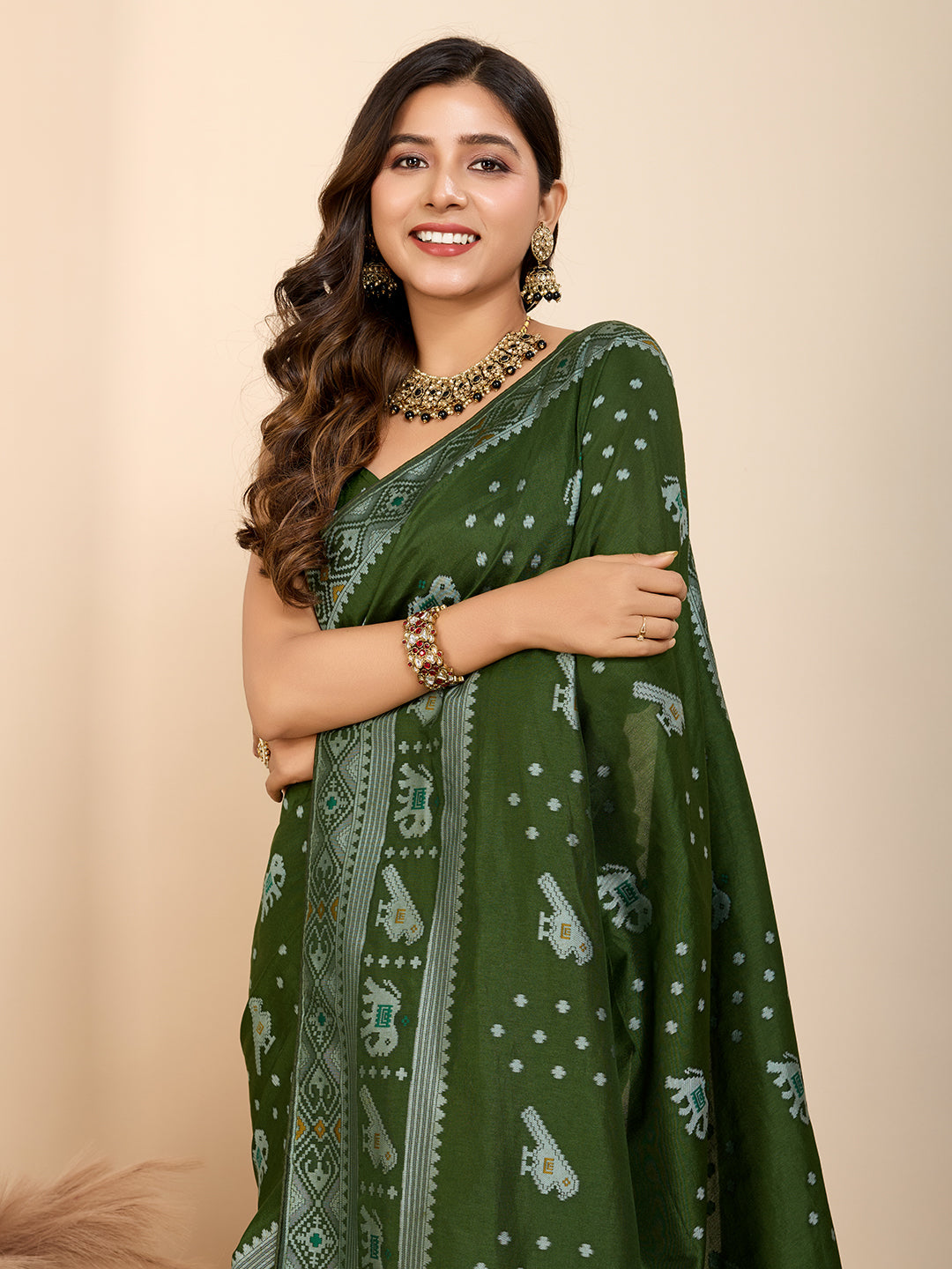 Vedant Vastram Maslin Dola Silk Kanjeevaram Silk Saree - Mahendi