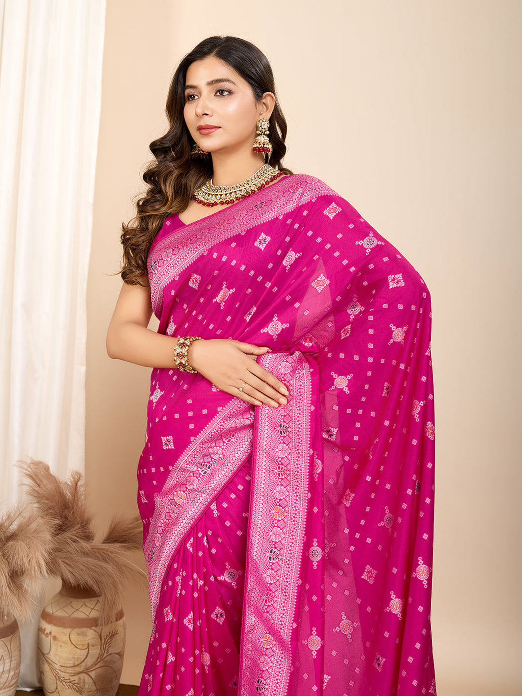 Vedant Vastram Maslin Dola Silk Kanjeevaram Silk Saree - Magenta
