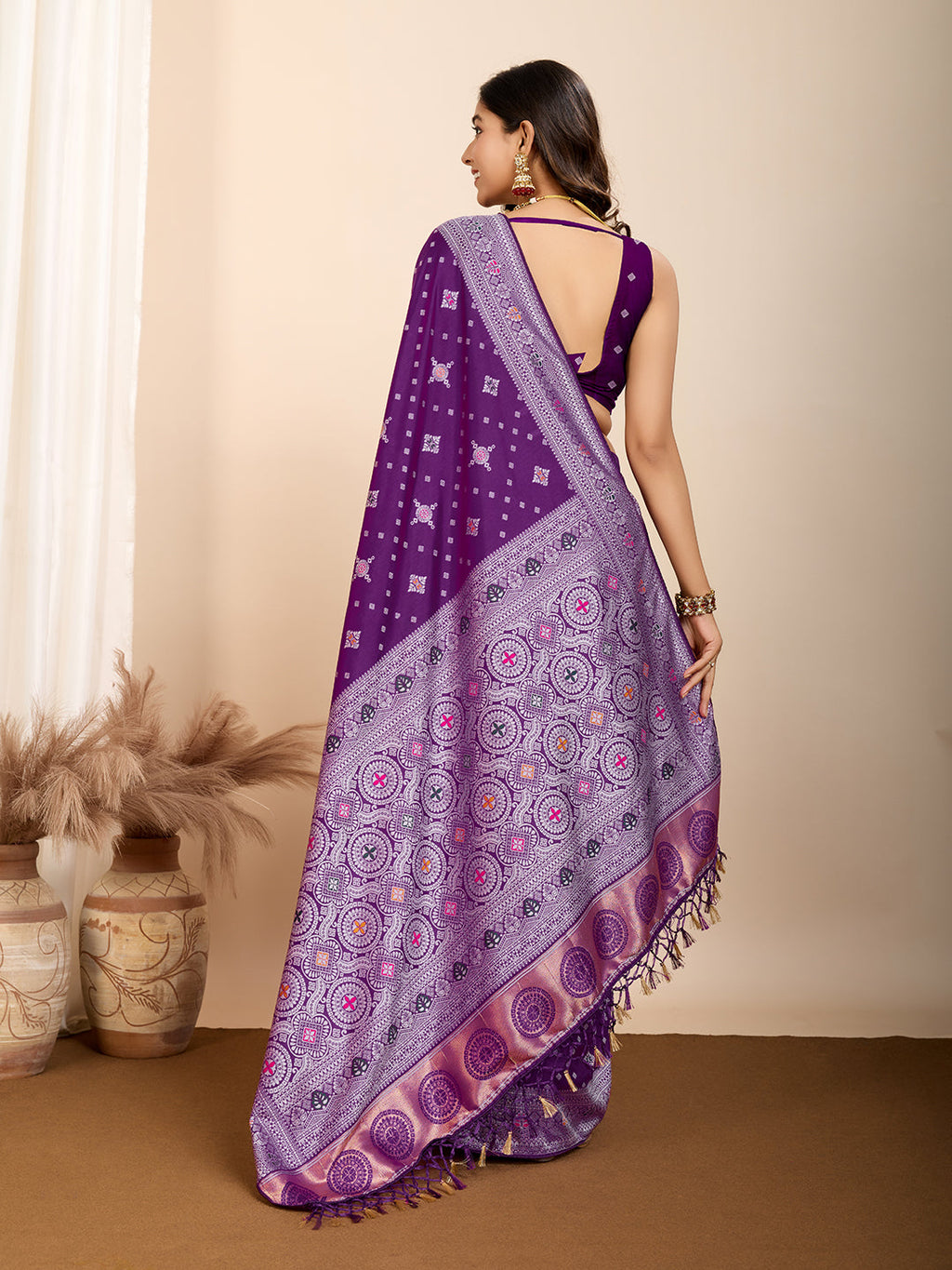 Vedant Vastram Maslin Dola Silk Kanjeevaram Silk Saree - Purple