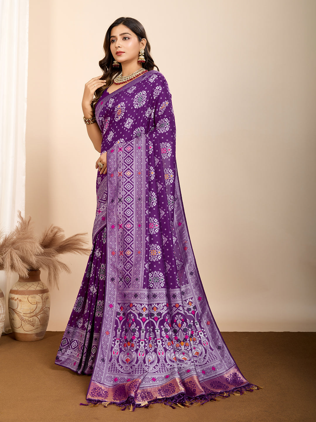 Vedant Vastram Maslin Dola Silk Kanjeevaram Silk Saree - Violet