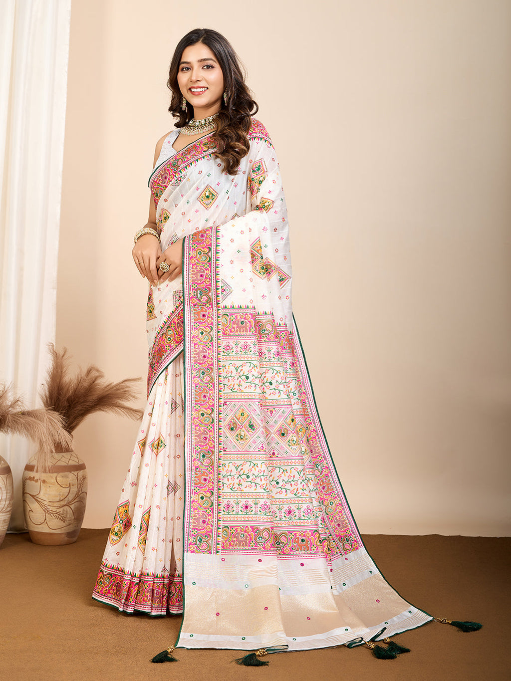 Vedant Vastram Maslin Cotton Printed & Hand work Fancy Saree - White