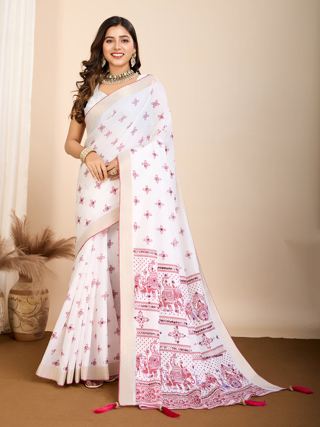 Vedant Vastram Maslin Cotton Printed & Hand work Fancy Saree - Pink