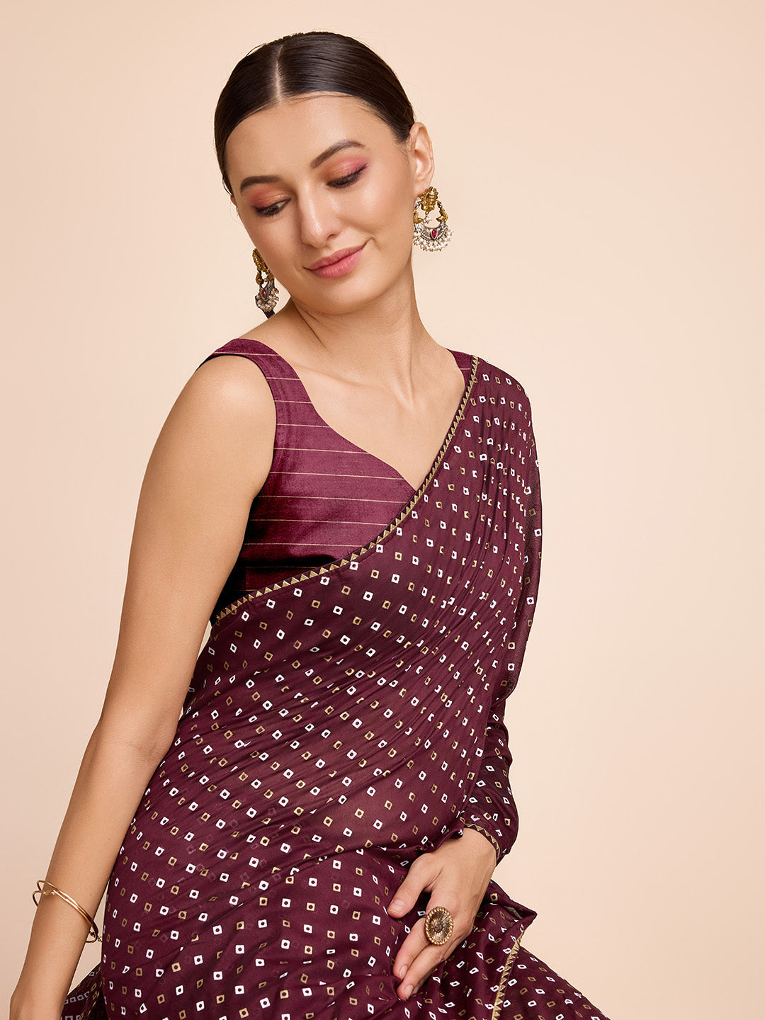 Vedant Vastram Semi Cotton Bandhani Printed Saree - Maroon