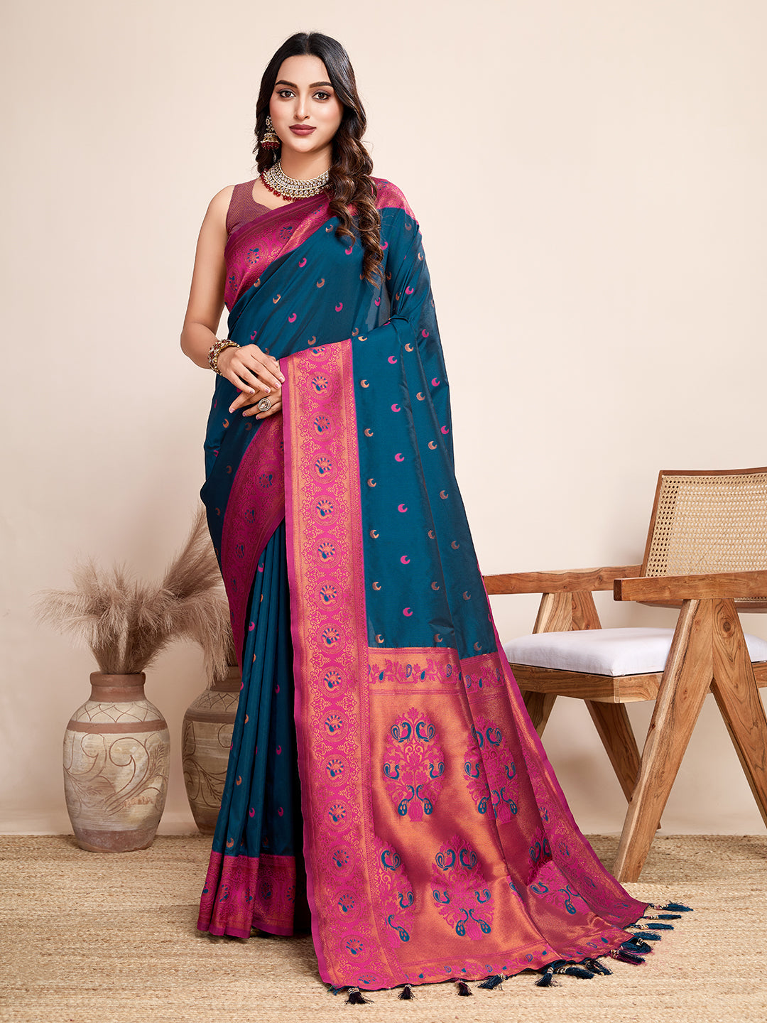 Vedant Vastram Soft Litchi Silk Kanjeevaram Silk Saree - Morpich