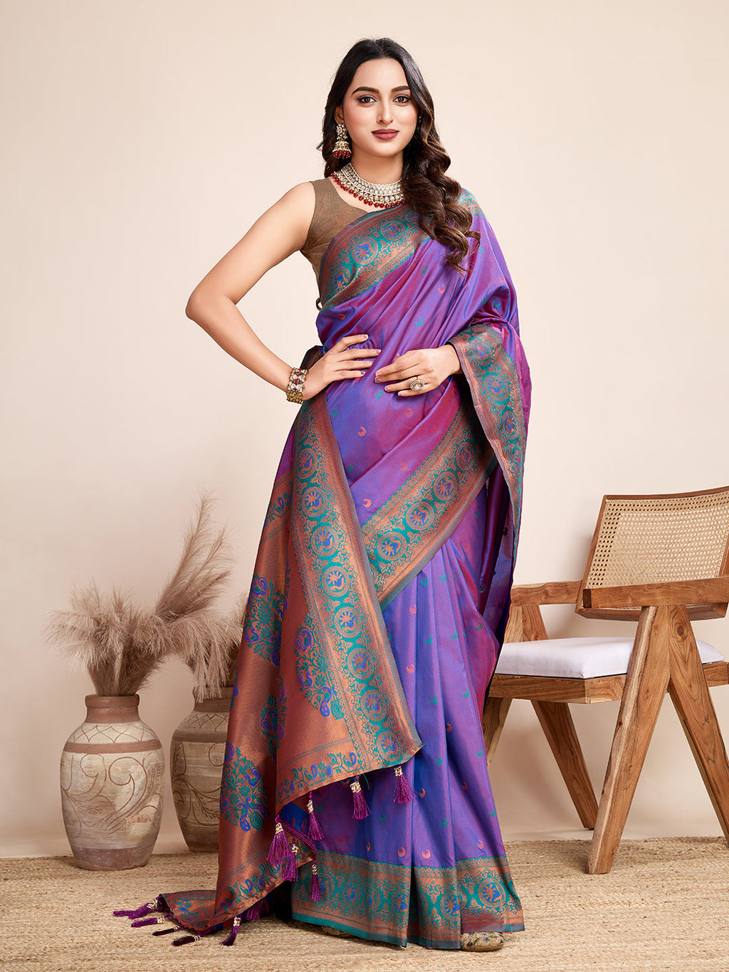 Vedant Vastram Soft Litchi Silk Kanjeevaram Silk Saree - Violet